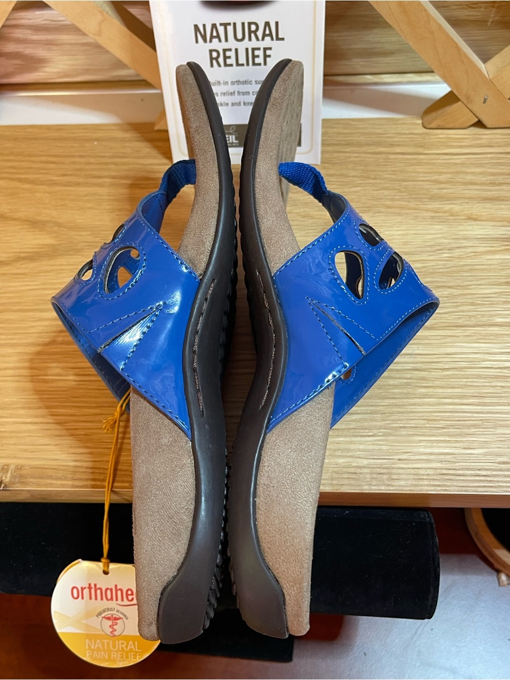 NIB Cobalt Blue Orthaheel Vionic “Maui” Vegan Leather Toe-Loop Sandals/ US Sz 8